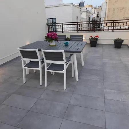 Apartament Lolos' House *